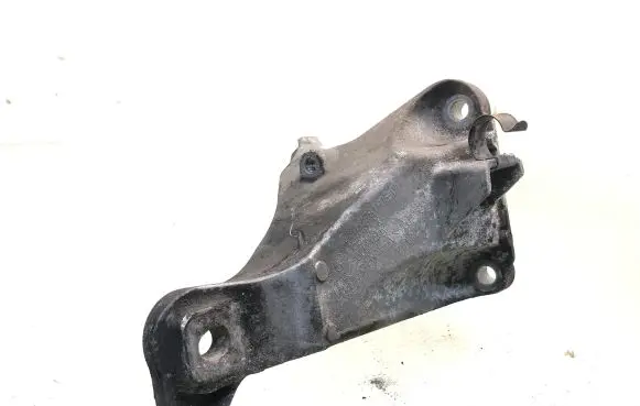 BMW 1 E81 E87 Engine mounting bracket 6781916 22116781916