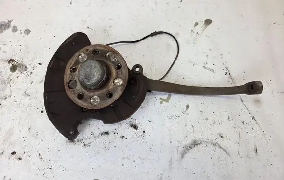 Mercedes-Benz CL C215 Front wheel hub spindle knuckle