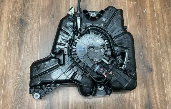 Jaguar E-Pace AdBlue liquid reservoir FPLA5J229AB J9C314407AD J9C35J228AD