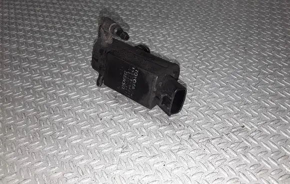 Toyota Corolla Verso E121 Windscreen/windshield washer pump