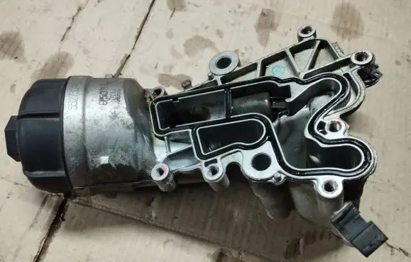 Jeep Renegade Oil filter mounting bracket 55273044