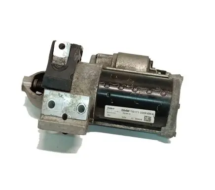 BMW 5 G30 G31 Starter motor 8685988 22225
