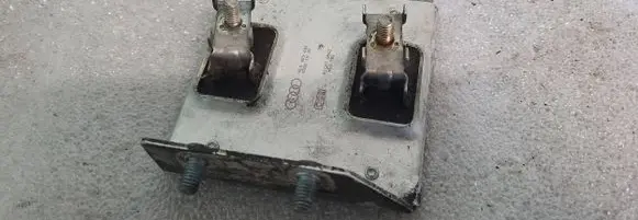 Audi A4 S4 B5 8D Coolant fan relay 8D0959493 R15279902