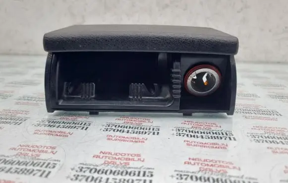 Car ashtray