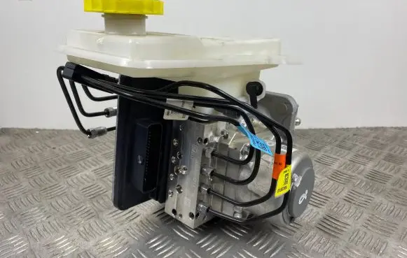 Jeep Grand Cherokee WL ABS Pump 68331267AJ 68427142AD