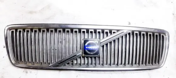 Volvo V70 Front grill 9151881