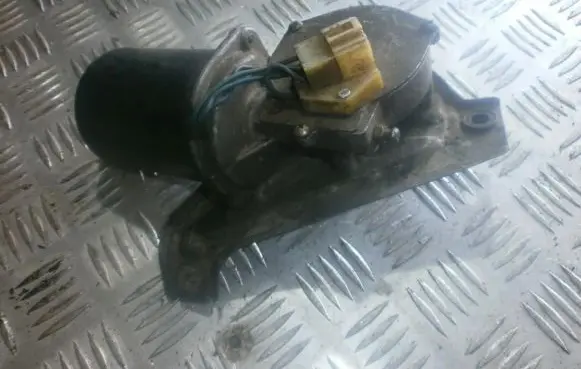 Mitsubishi Space Wagon Wiper motor WM12252S