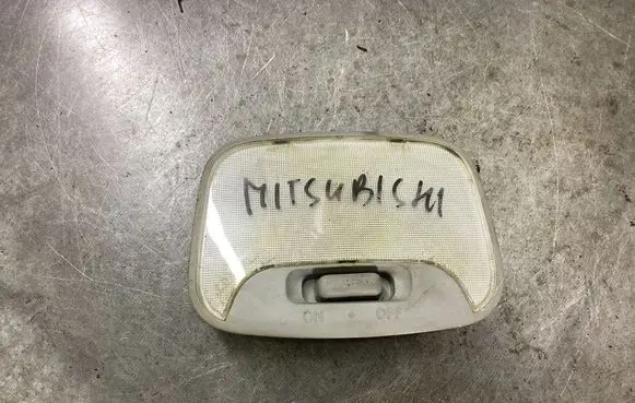 Mitsubishi Lancer Rear seat light MR190205 PPTD30 3H18