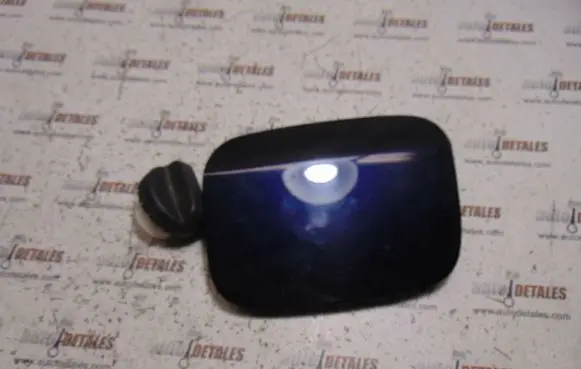 Lexus IS 220D-250-350 Fuel tank cap