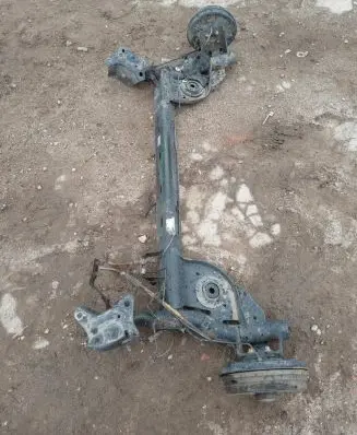 Dacia Sandero III Rear axle beam with reductor 555019781R