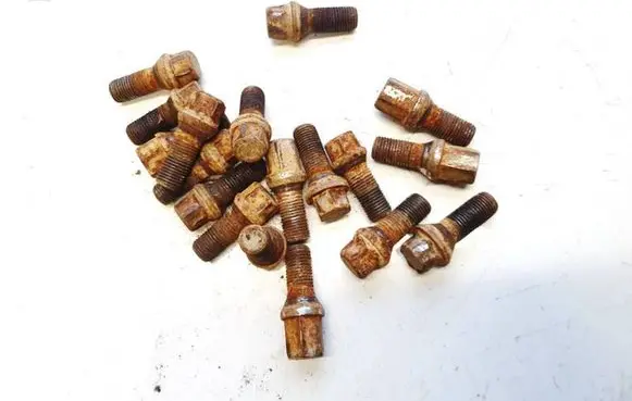 Seat Alhambra (Mk1) Nuts/bolts 