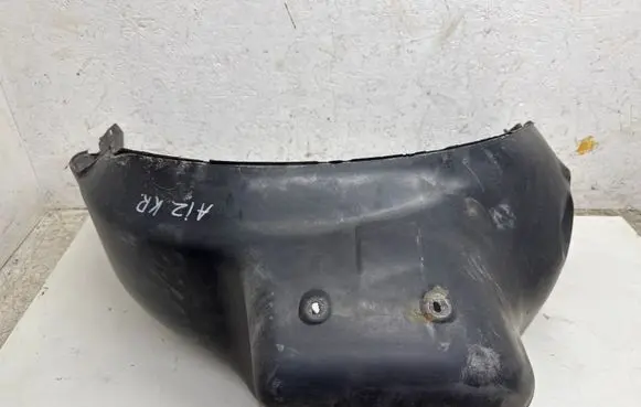 Audi 80 90 S2 B4 Rear arch fender liner splash guards 8A0810171