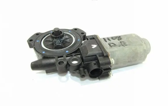 Hyundai Santa Fe Front door window regulator motor 