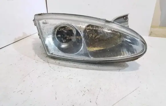 Hyundai Coupe Headlight/headlamp