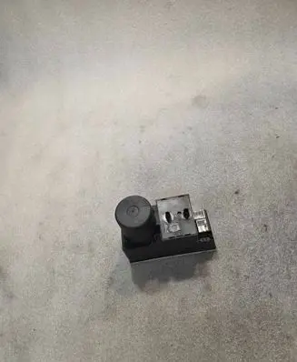 Audi A3 S3 8L Central locking vacuum pump 8L0862257 1006260597