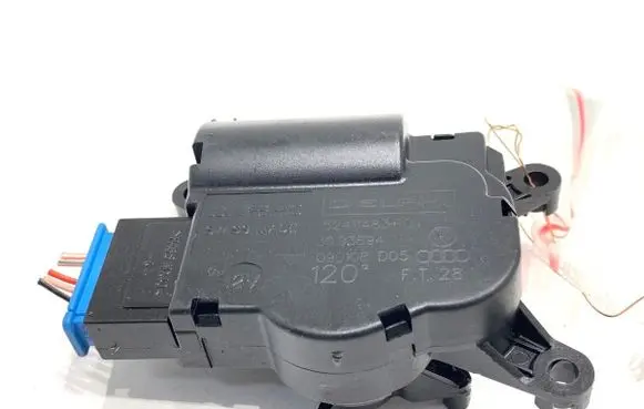 Audi Q7 4L Air flap motor/actuator 52411483R04