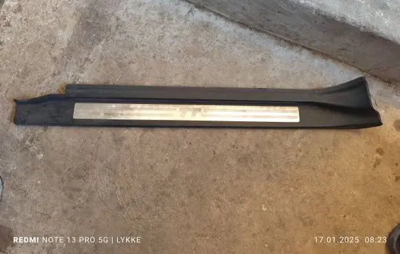 Audi TT Mk1 Front sill trim cover 8N8853491