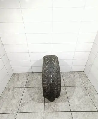 Mercedes-Benz CLS C219 R19 winter tire 