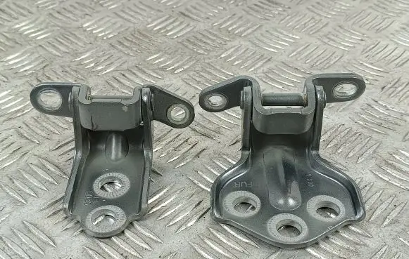 SsangYong Rexton Front door hinge set 