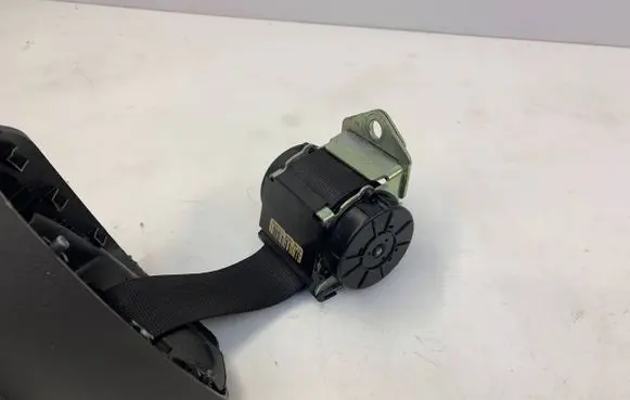 Mini Cooper Countryman R60 Rear seatbelt
