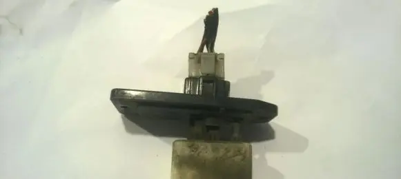 Mitsubishi Carisma Heater blower motor/fan resistor 7RO534
