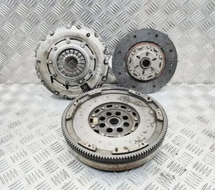 Mercedes-Benz CLA C117 X117 W117 Clutch set kit A2700300205 A0262500501
