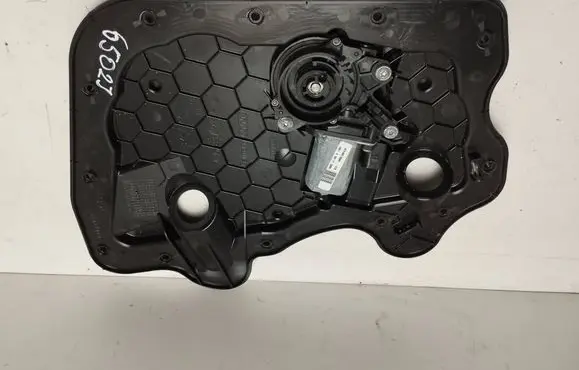 Audi A8 S8 D4 4H Front door soft close latching motor 4F0837059A
