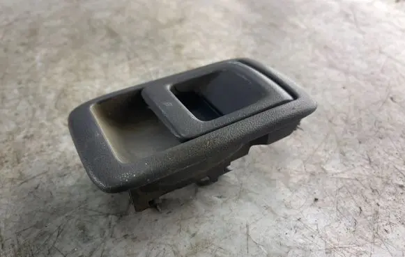 Toyota Land Cruiser (HDJ90) Front door interior handle