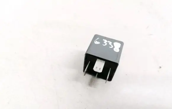 Audi A6 S6 C5 4B Other relay 8D0951253A