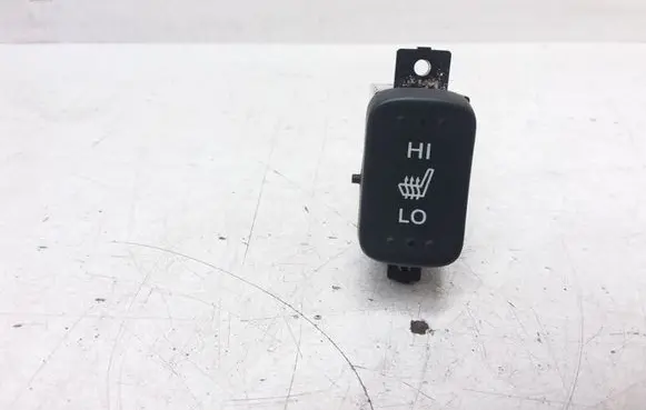 Honda CR-V Seat heating switch M33026