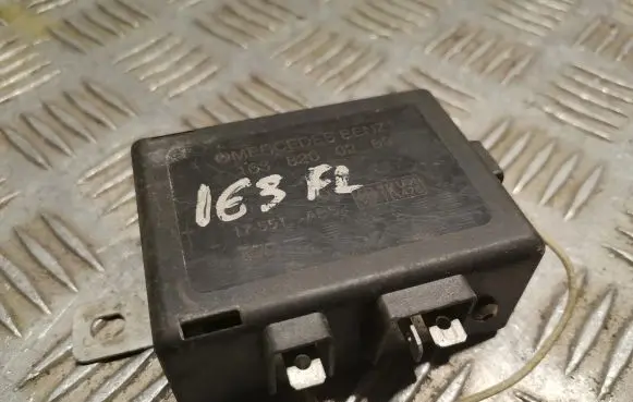 Mercedes-Benz ML W163 Aerial antenna amplifier 1638200289