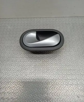 Renault Clio III Front door interior handle 82472GH 310579 310510