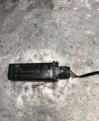Audi A6 S6 C6 4F Tire pressure sensor 8E0907277BILI 8E0907277
