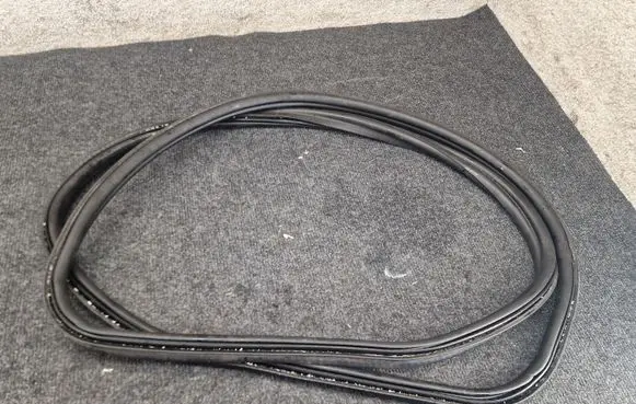 BMW 6 F12 F13 Trunk rubber seal (body) 7288203