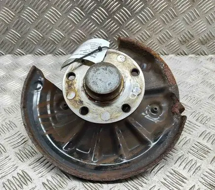 Volkswagen Golf VII Rear wheel hub 5Q0505436F