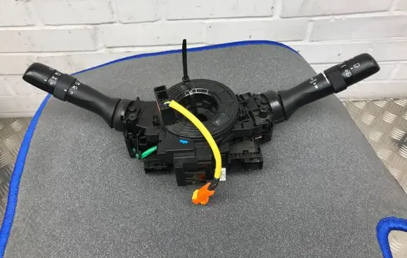 Toyota Yaris Airbag slip ring squib (SRS ring) 892450D020