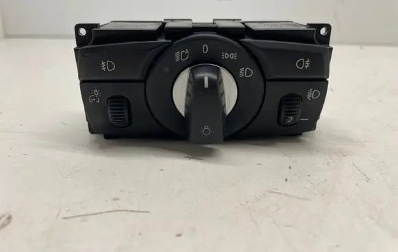BMW 5 E60 E61 Light switch 6988555 33295101