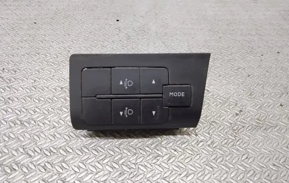 Peugeot Boxer Headlight level height control switch 7355331110