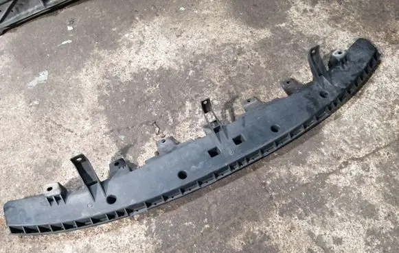 Subaru Impreza III Bottom radiator support slam panel 57707FG050