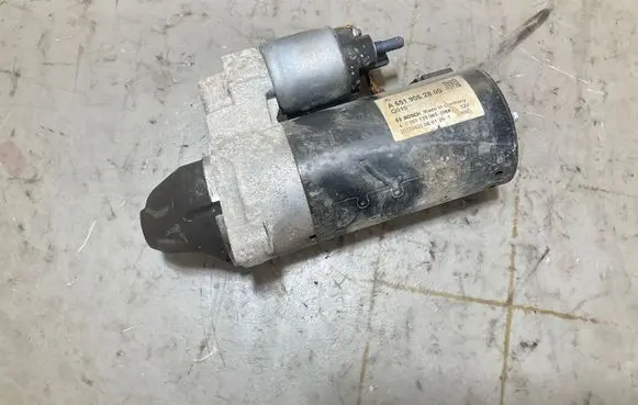 Mercedes-Benz Sprinter W906 Starter motor A6519062800 0001139065