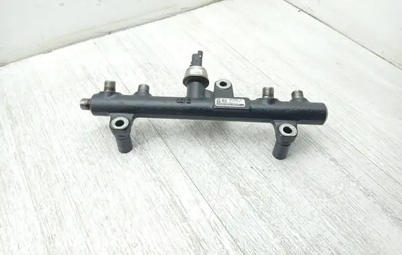 Peugeot 5008 Fuel main line pipe 9681909680 28497Z01