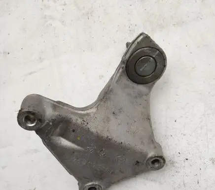 Citroen C5 Engine mounting bracket 9640951680