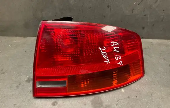 Audi A4 S4 B7 8E 8H Rear/tail lights 8E5945096 965084 965037