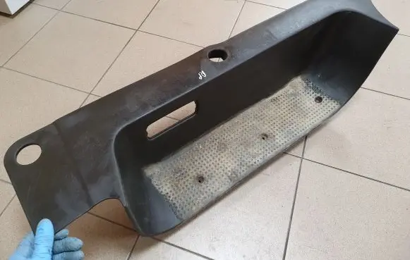 Opel Vivaro Front sill trim cover 93857785 8200523989