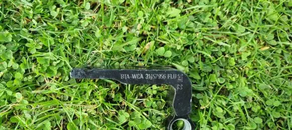 Volvo V60 Front door upper hinge 31457956