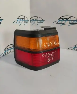 Volkswagen PASSAT B3 Rear/tail lights 357945111