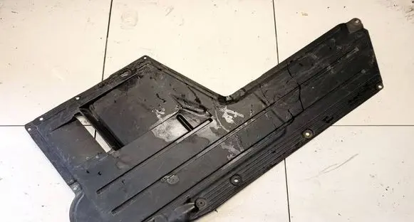 BMW X3 E83 Engine splash shield/under tray 51164310