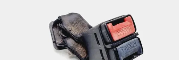 Renault Laguna I Rear seatbelt buckle 7700841018