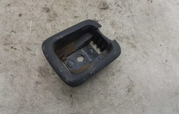 Nissan X-Trail T31 Parcel shelf load cover mount bracket NOCODE