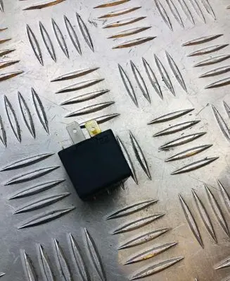 Audi A8 S8 D3 4E Other relay 8D0951253A